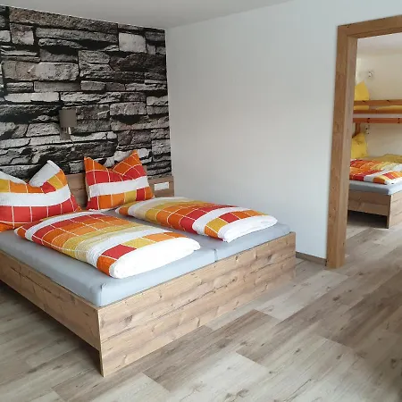 Gaestehaus Falkenblick Апартаменты Арцль (Пицталь)