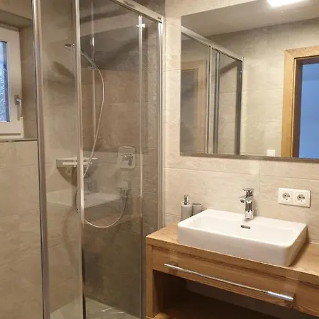Gaestehaus Falkenblick Апартаменты Арцль (Пицталь)